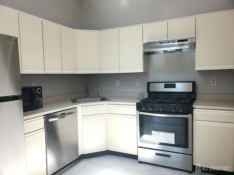133 Rachel Ct — Photo 6