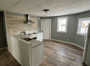 328 Cedar St APT 1F, Manchester, NH 03103