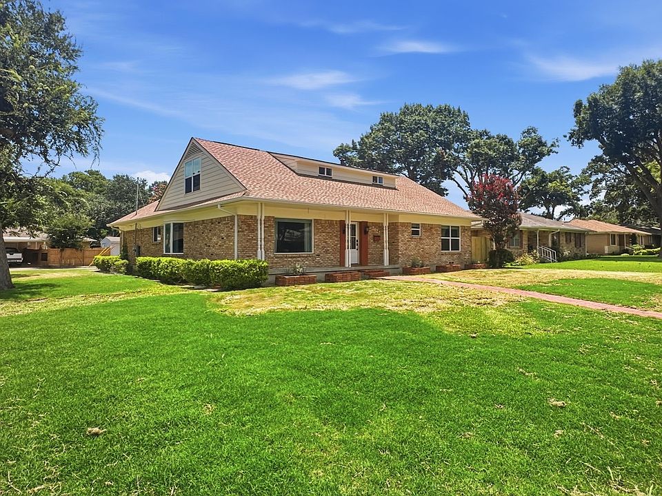 1st image of 2122 Castleford Ln