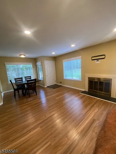 2 bed, 2.5 bath, $2,800 — Photo 3