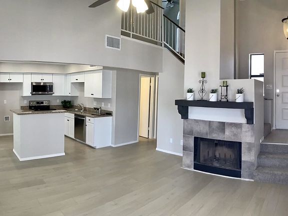 2nd image of 6723 W Aire Libre Ave