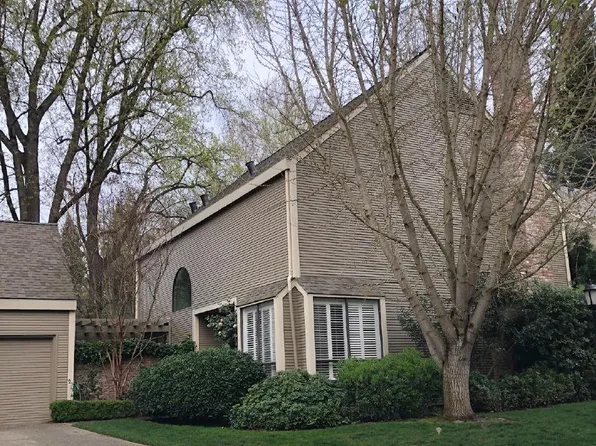 320 Wyndgate Rd, Sacramento, CA 95864