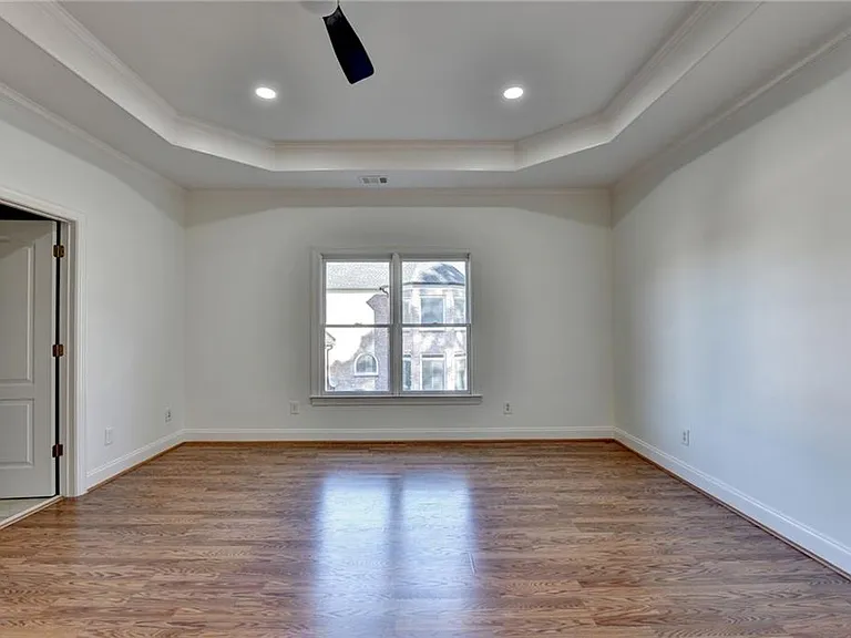 7970 Saint Marlo Fairway Dr — Photo 31