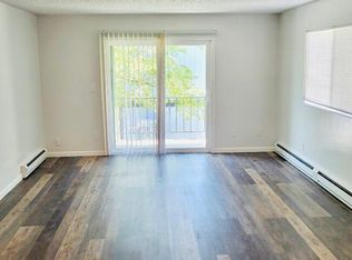 922 9th Ave APT 4, Longview, WA 98632