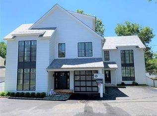 40 Havemeyer Ln, Old Greenwich, CT 06870