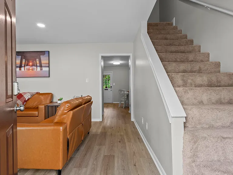 134 Woodberry Ct — Photo 7