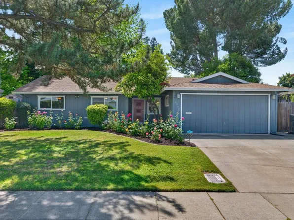 6742 Park Riviera Way, Sacramento, CA 95831