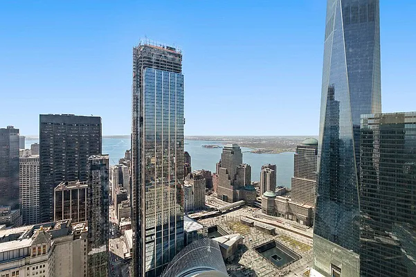 Rented by New York Casas Ltd. | media 18