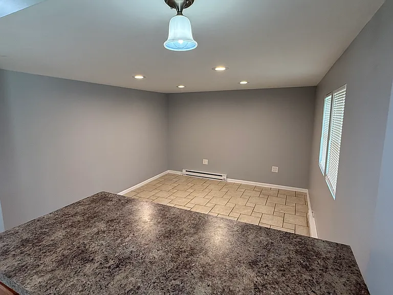 406 Belmont Dr — Photo 10