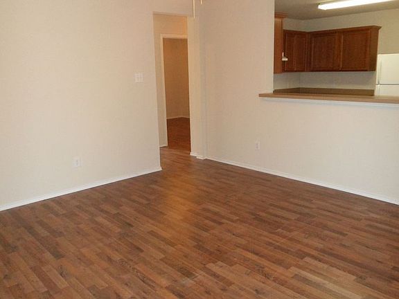 3rd image of 7914 Marydean Ave