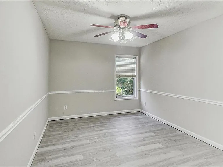 326 Canterbury Place Dr — Photo 20