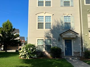 2116 Arbor Loop Dr, Charlotte, NC 28217