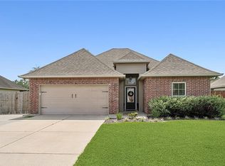 41057 Magenta Dr, Ponchatoula, LA 70454