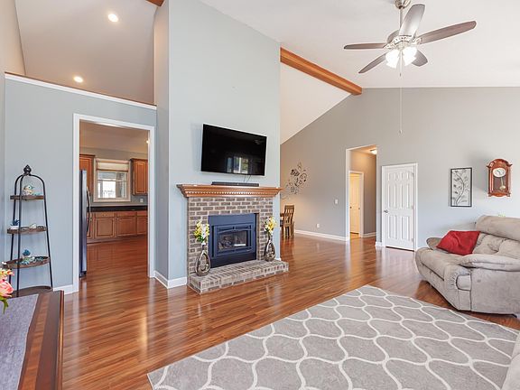 4th image of 1001 N Tk Way