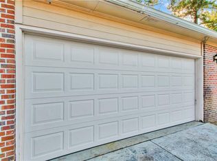 879 Flintwood Rd, Fayetteville, NC 28314