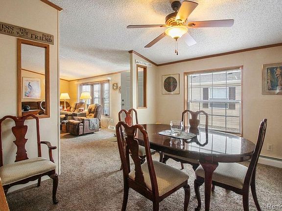 5th image of 3464 Spring St