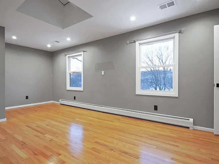 519 E Shore Trl — Photo 12