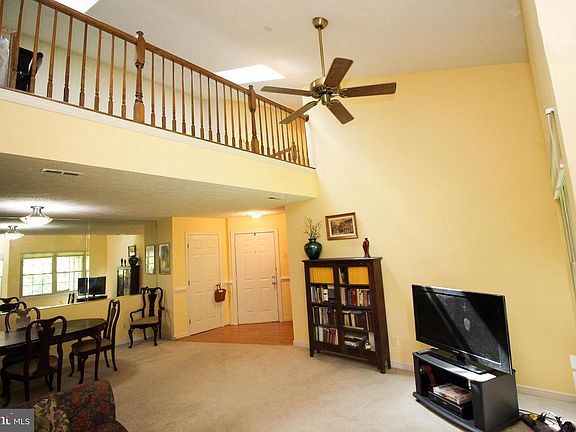 2nd image of 106 Gwen Dr Unit 3C