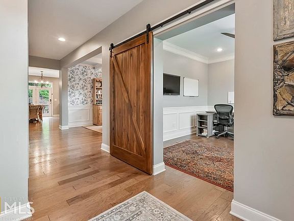 3rd image of 109 Millstone Manor Ct