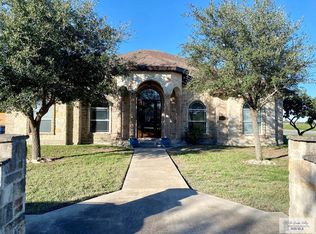 1413 13th St, Mercedes, TX 78570