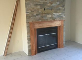 55 Dunham St, Norwich, CT 06360