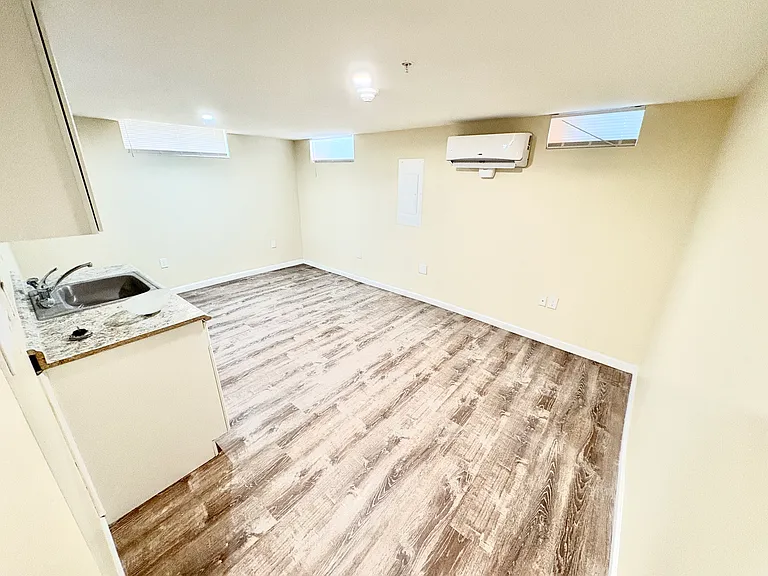 133 W Main St #1F — Photo 11