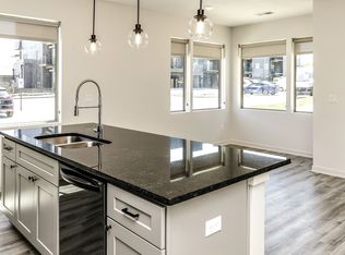 Edge 204, Omaha, NE 68130