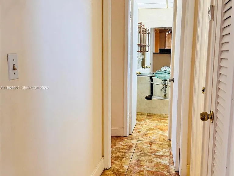 609 NE 14th Ave #706 — Photo 20