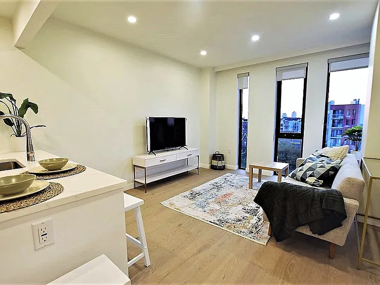 41-26 44th St #8A — Photo 12