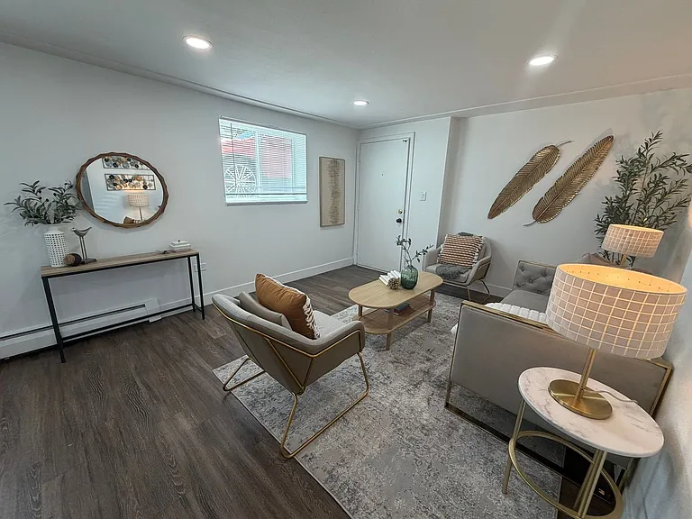 3523 S Cherokee St — Photo 41