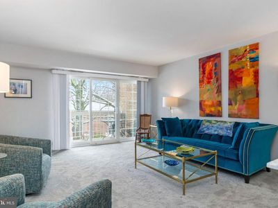 1904 Wilson Ln APT 101, Mclean, VA, 22102