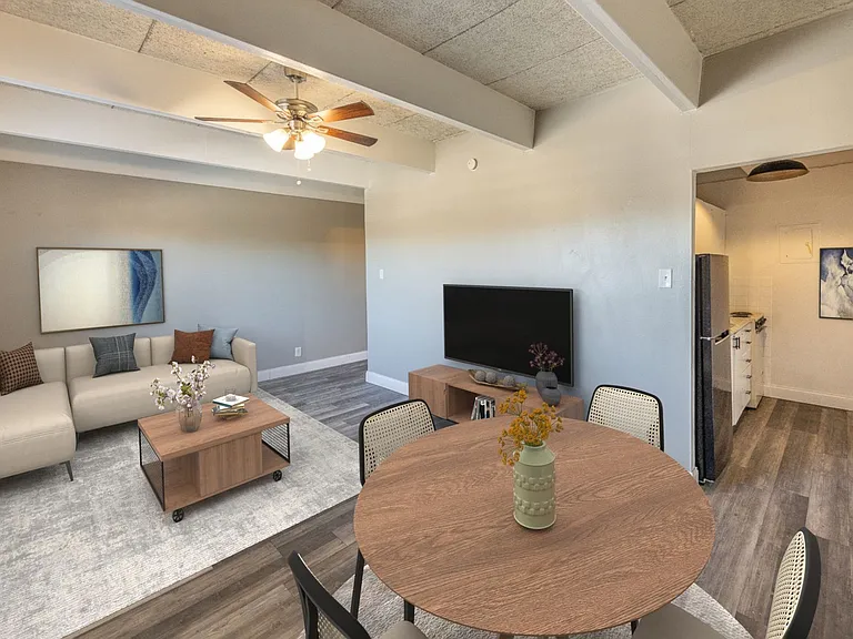 2601 York Ave — Photo 37