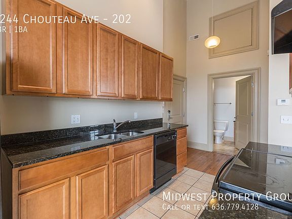 4th image of 4244 Chouteau Ave #202
