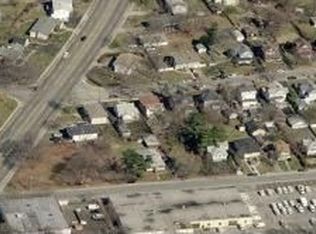 52 Maple St, West Babylon, NY 11704