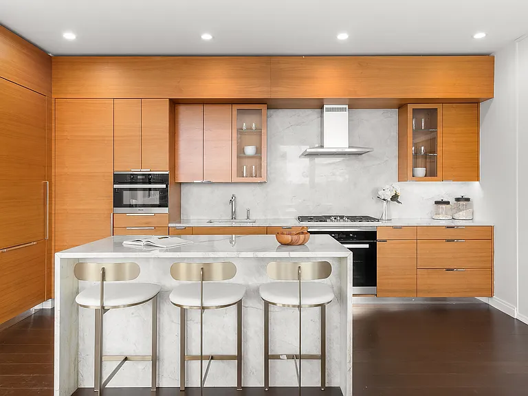 613 Baltic St #9C — Photo 5