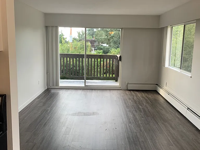 325 Ward St — Photo 32