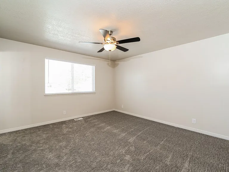 2076 Allison Way — Photo 9