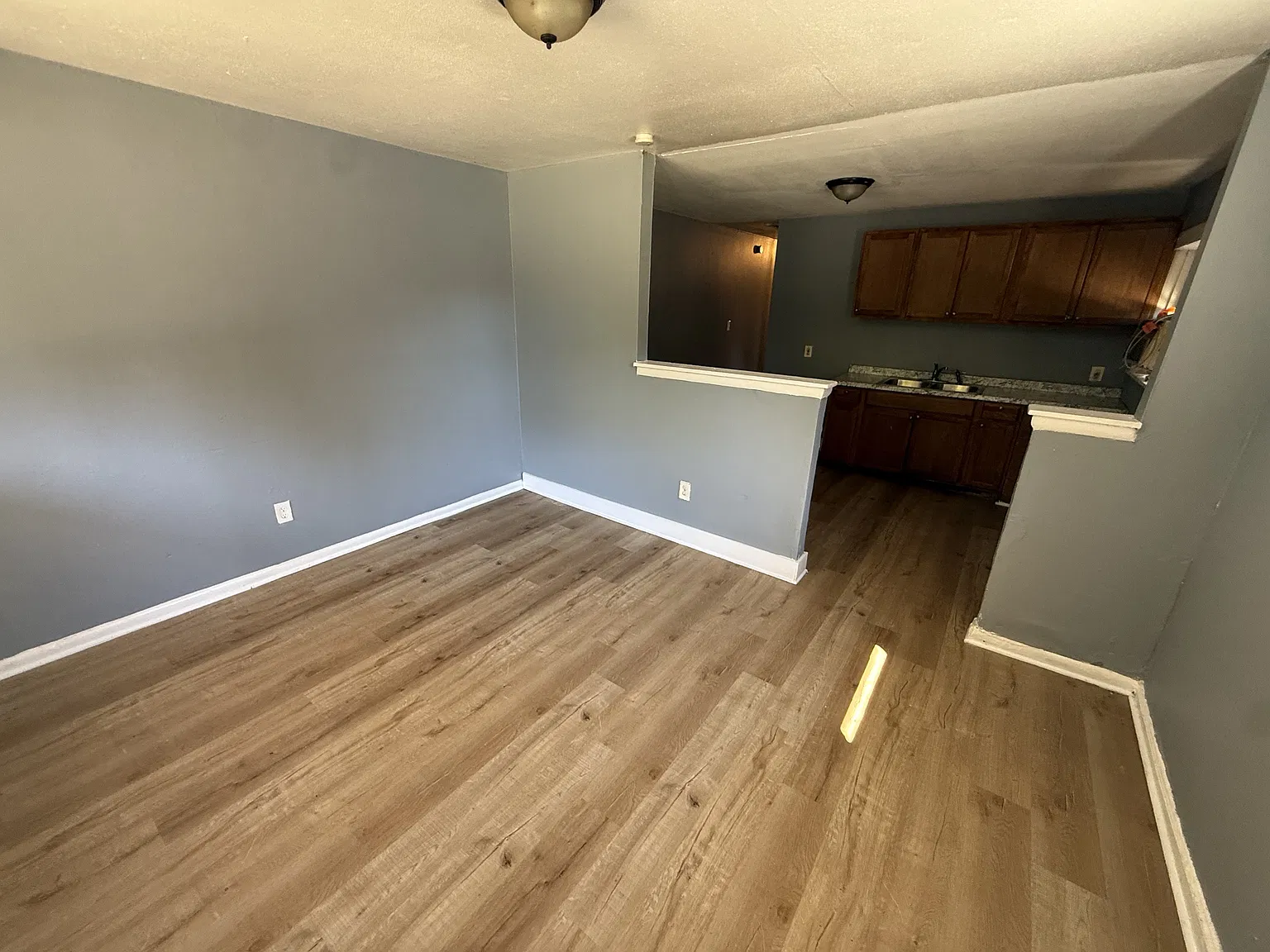 1901 Rawlings Street - B — Photo 2