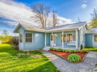 100 Christopher Rd, Alburgh, VT 05440