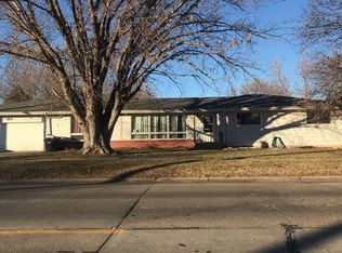 2606 W 13th St, Grand Island, NE 68803