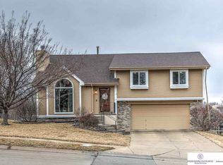 15522 Binney St, Omaha, NE 68116