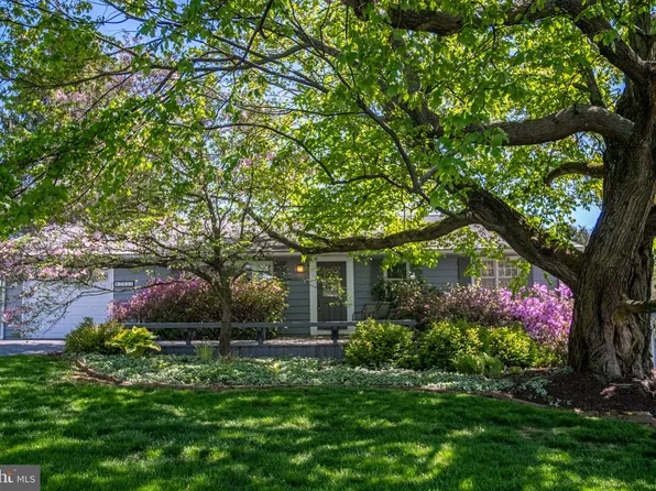 1357 Curtin St, State College, PA 16803