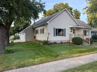341 W Wood Ave, Peotone, IL 60468