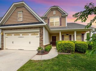 2711 Chari Park Ln, Walkertown, NC 27051