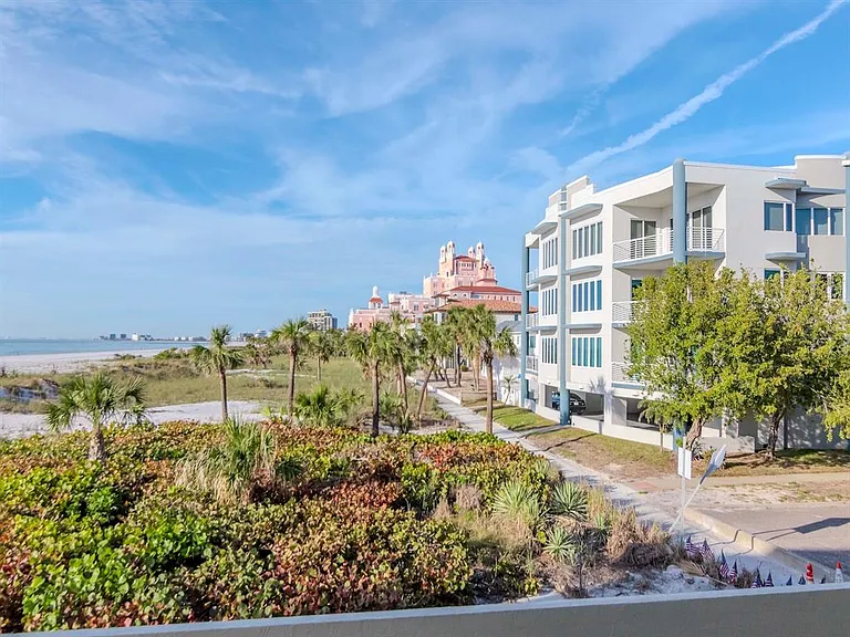 3200 Gulf Blvd #103 — Photo 30