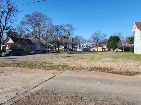 720 5th Ave SE, Decatur, AL 35601