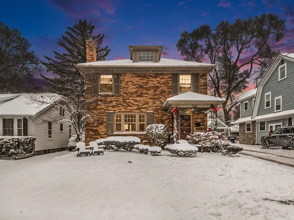 936 Orchard Ave SE, East Grand Rapids, MI 49506