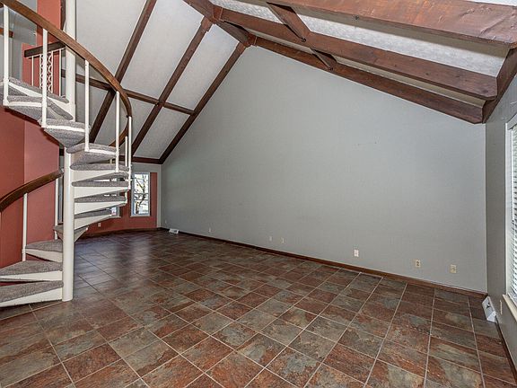 5th image of 1429 Mount Vista Dr