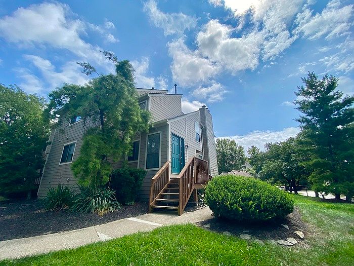 1st image of 9452 Hunters Creek Dr