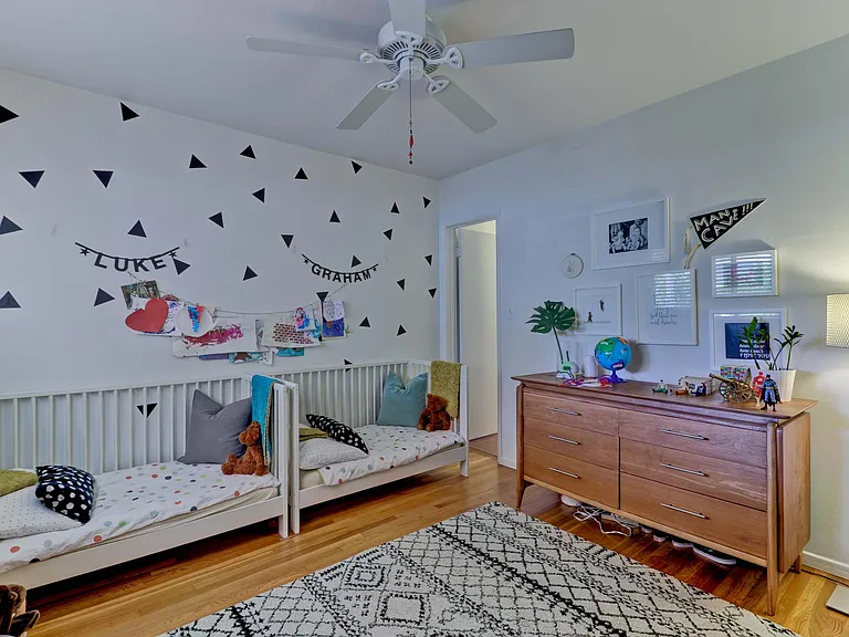 3021 Rhodelia Ave — Photo 12